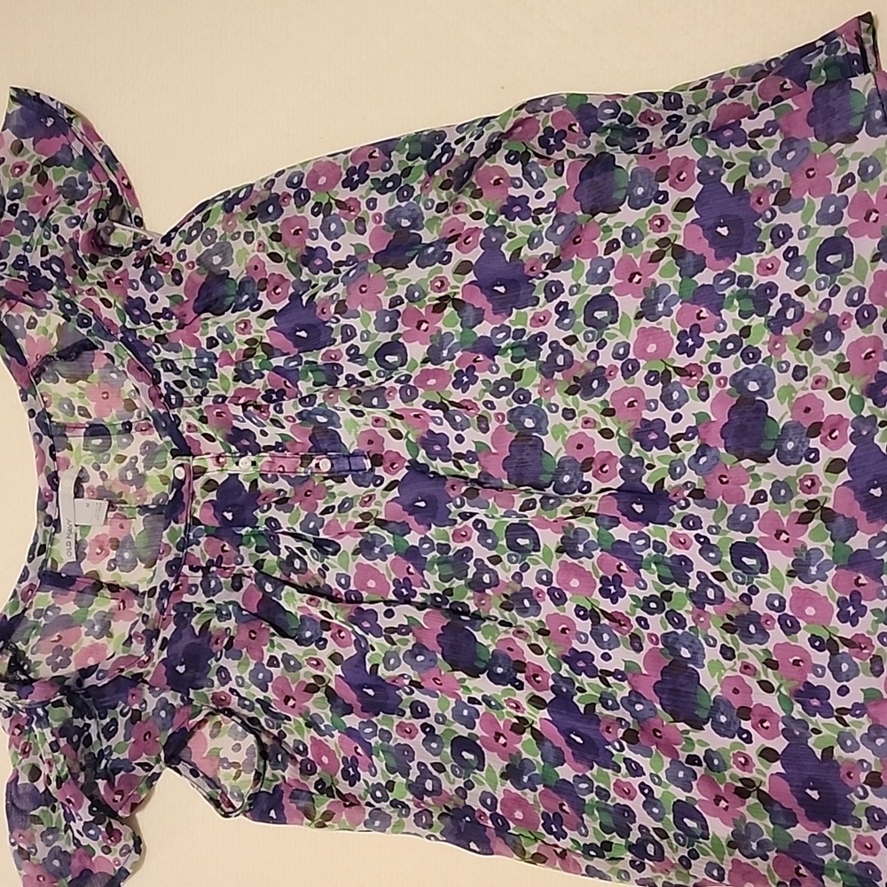 Floral Flowy CapSleeve Blouse